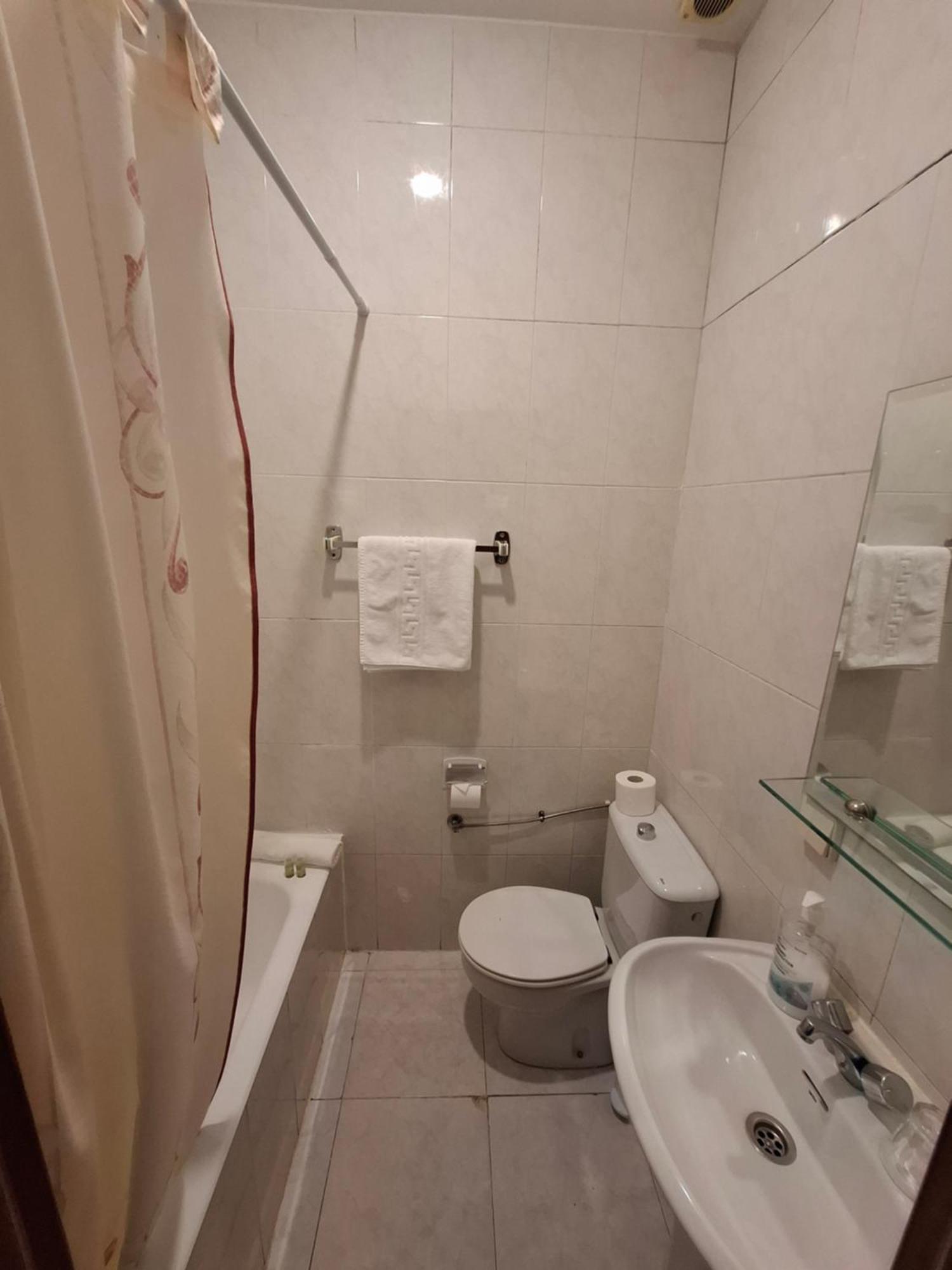 Hostal Villamanez Madrid Ngoại thất bức ảnh